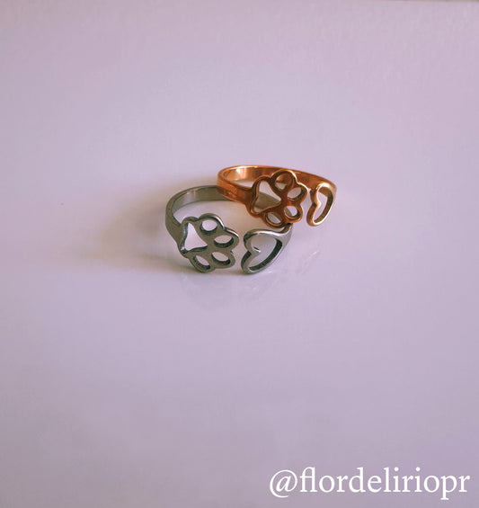 Bold heart and paw ring