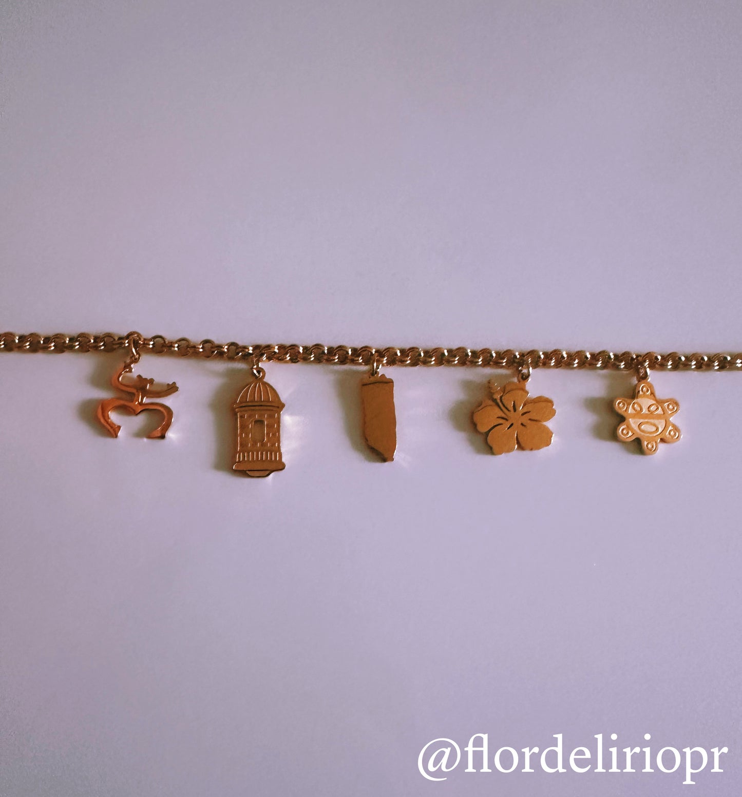 Borinquen gold necklace