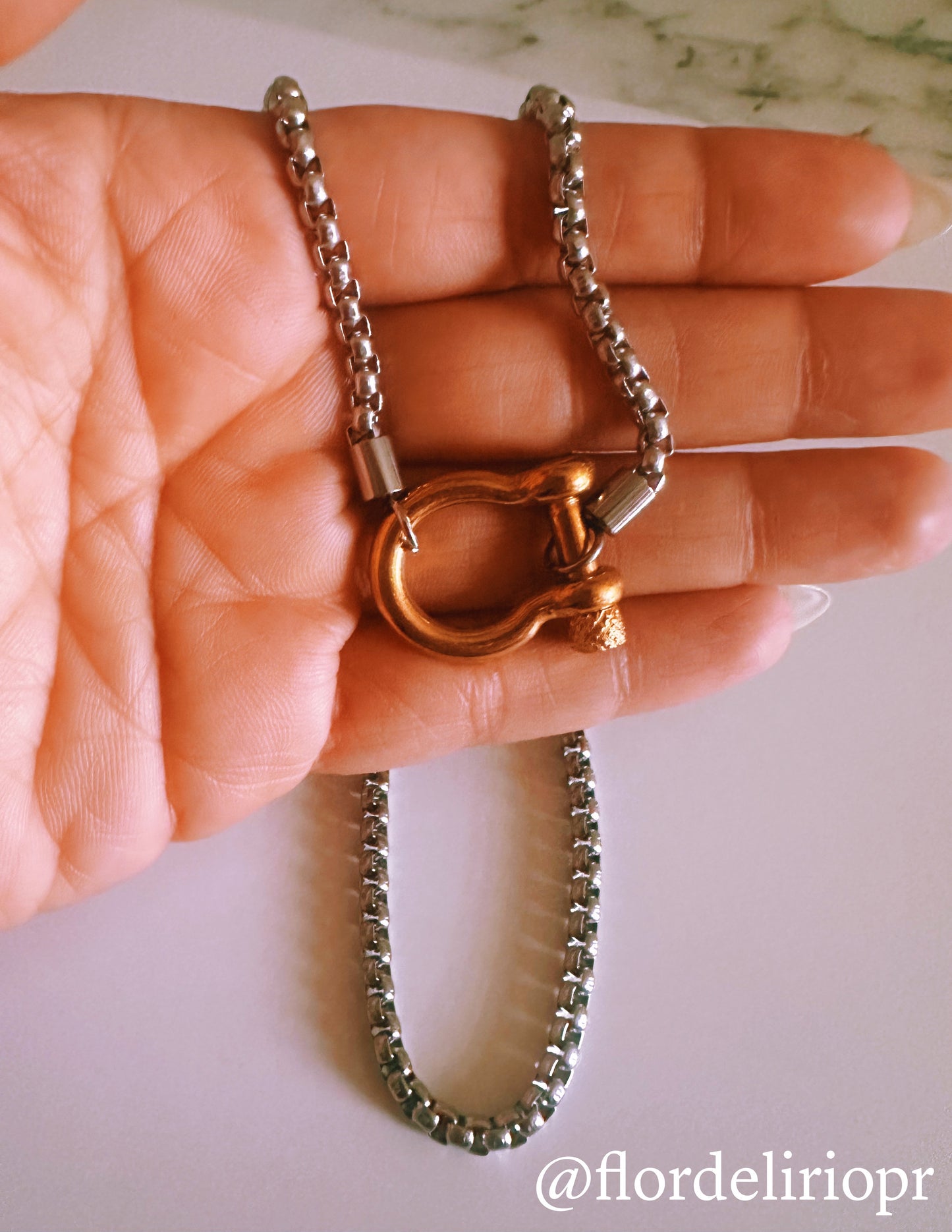 Two tones chunky necklace