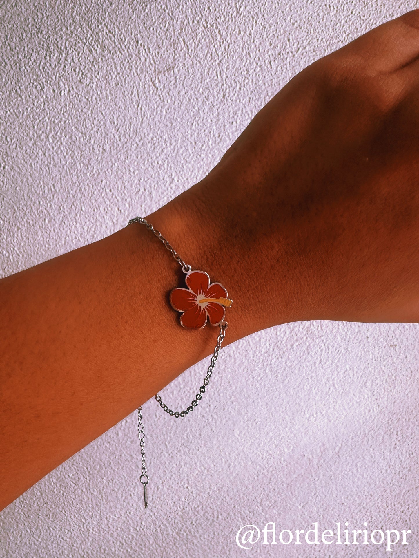 Red Flor de Maga bracelet