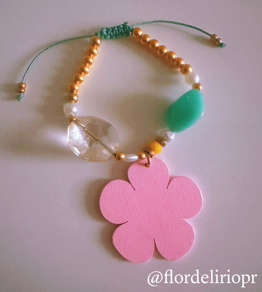 Pink wood flower bracelet