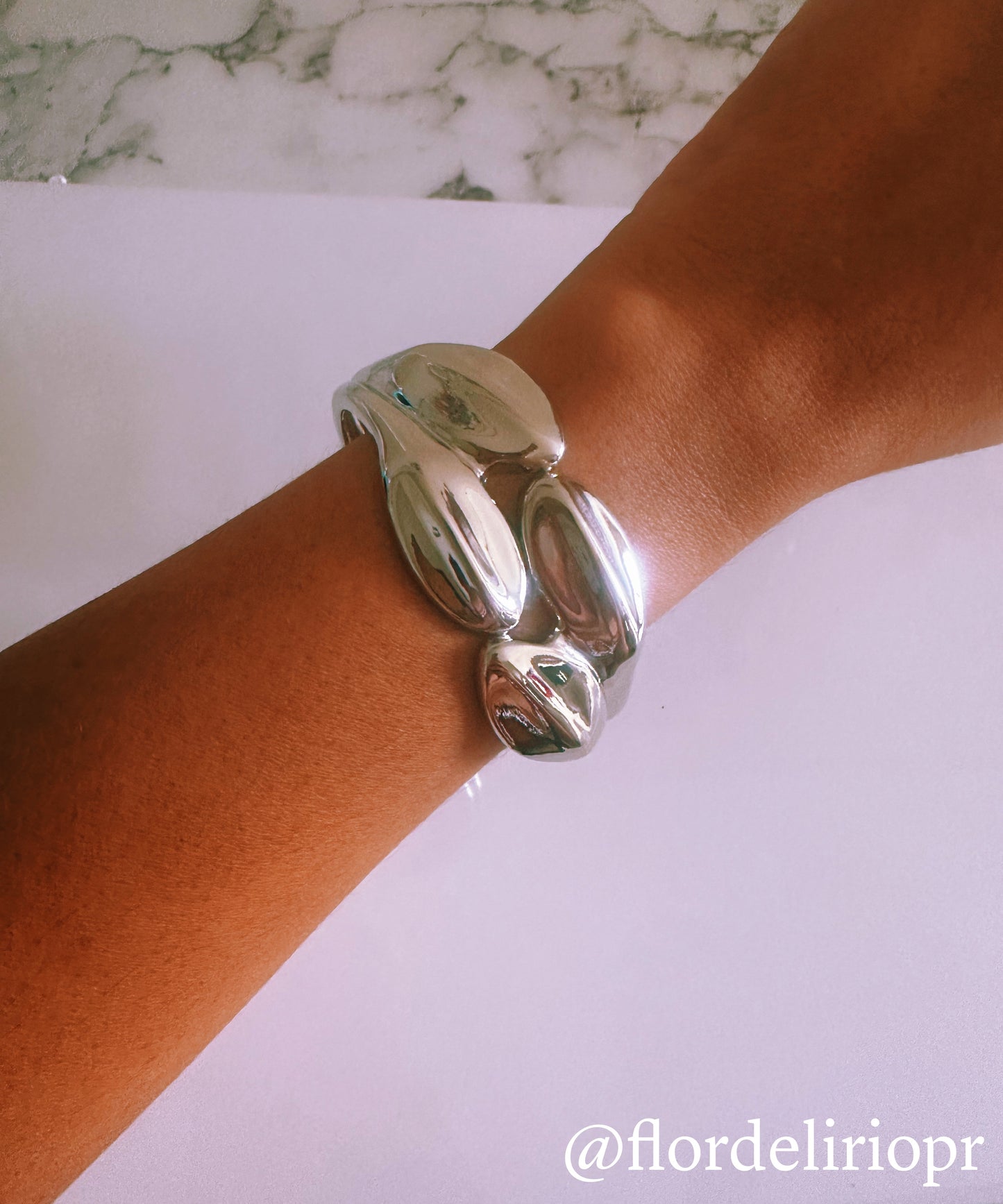 Esterlina cuff