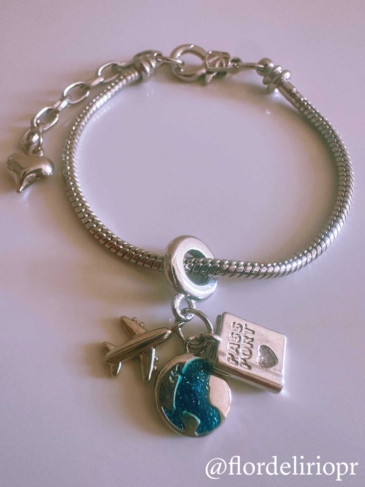 Blue world silver travel bracelet