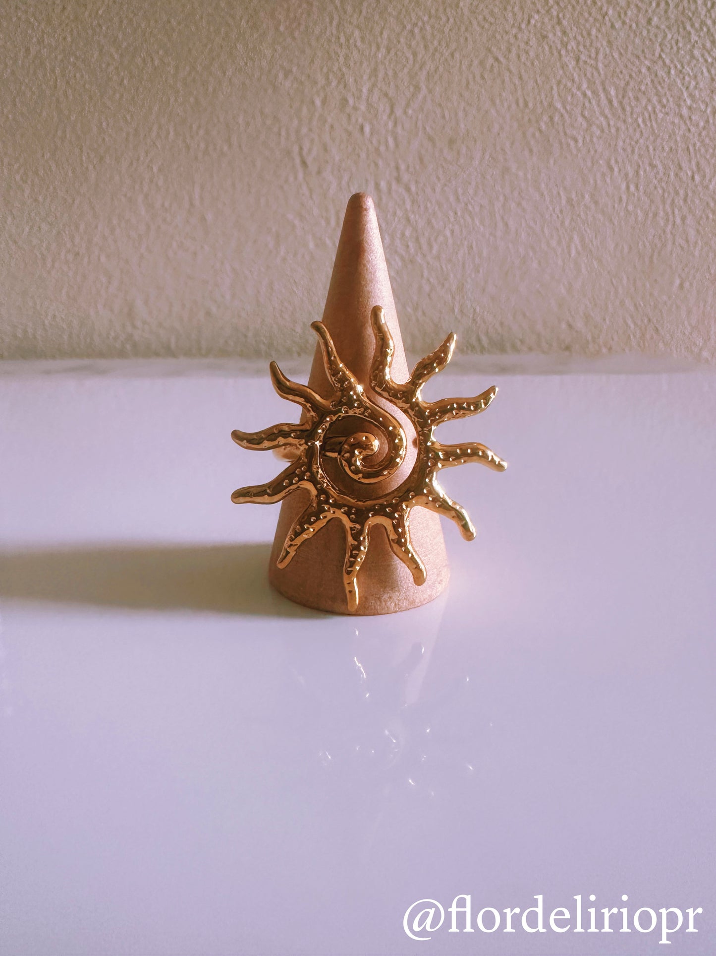 Solecito ring
