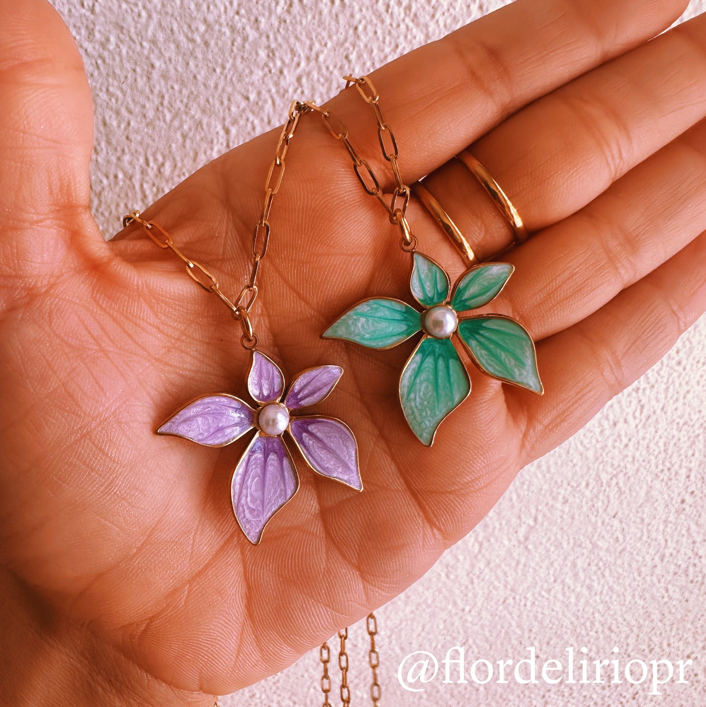 Florece necklace