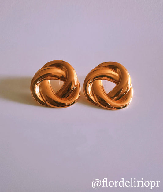 Trinity gold earrings