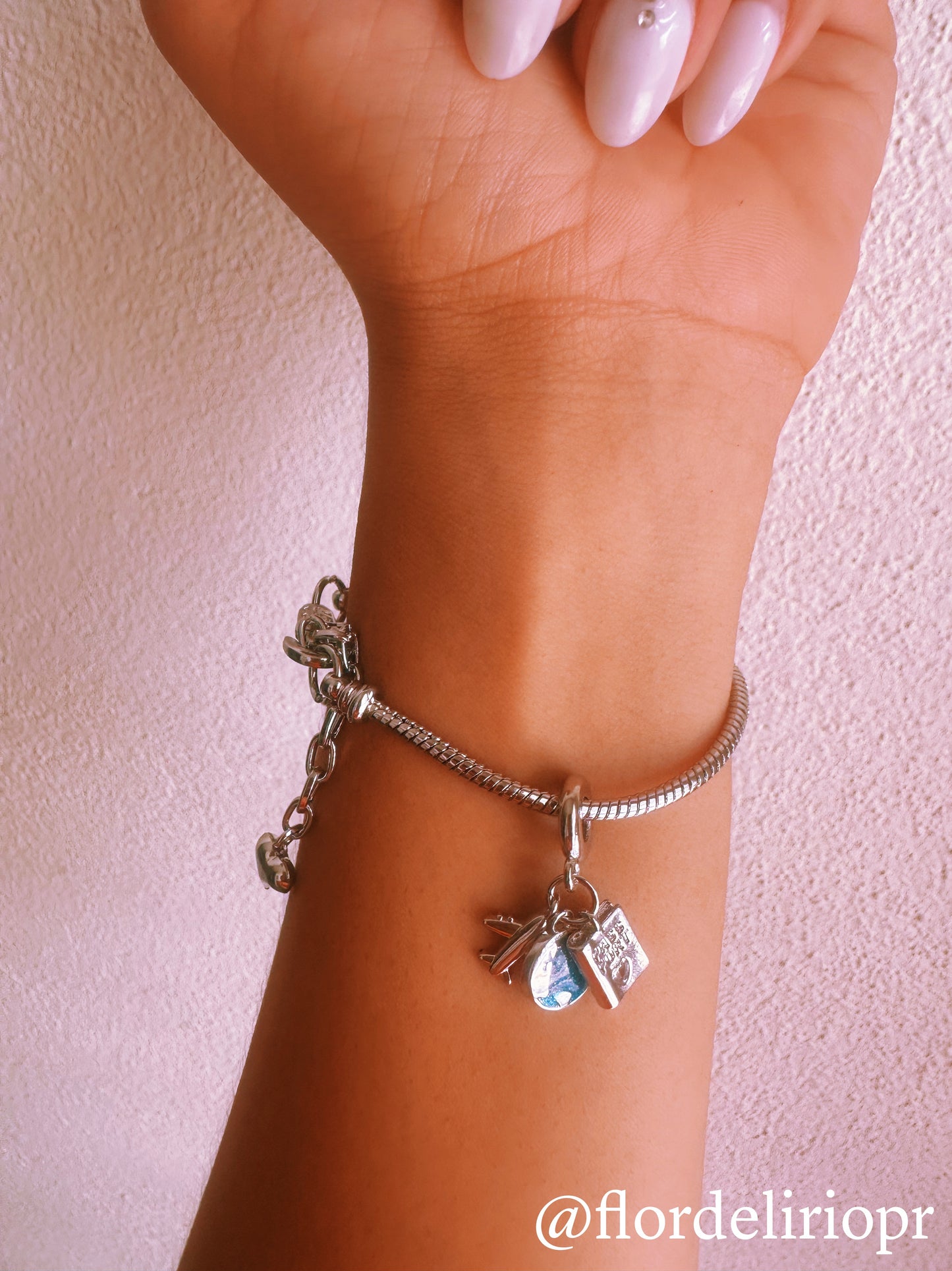 Blue world silver travel bracelet