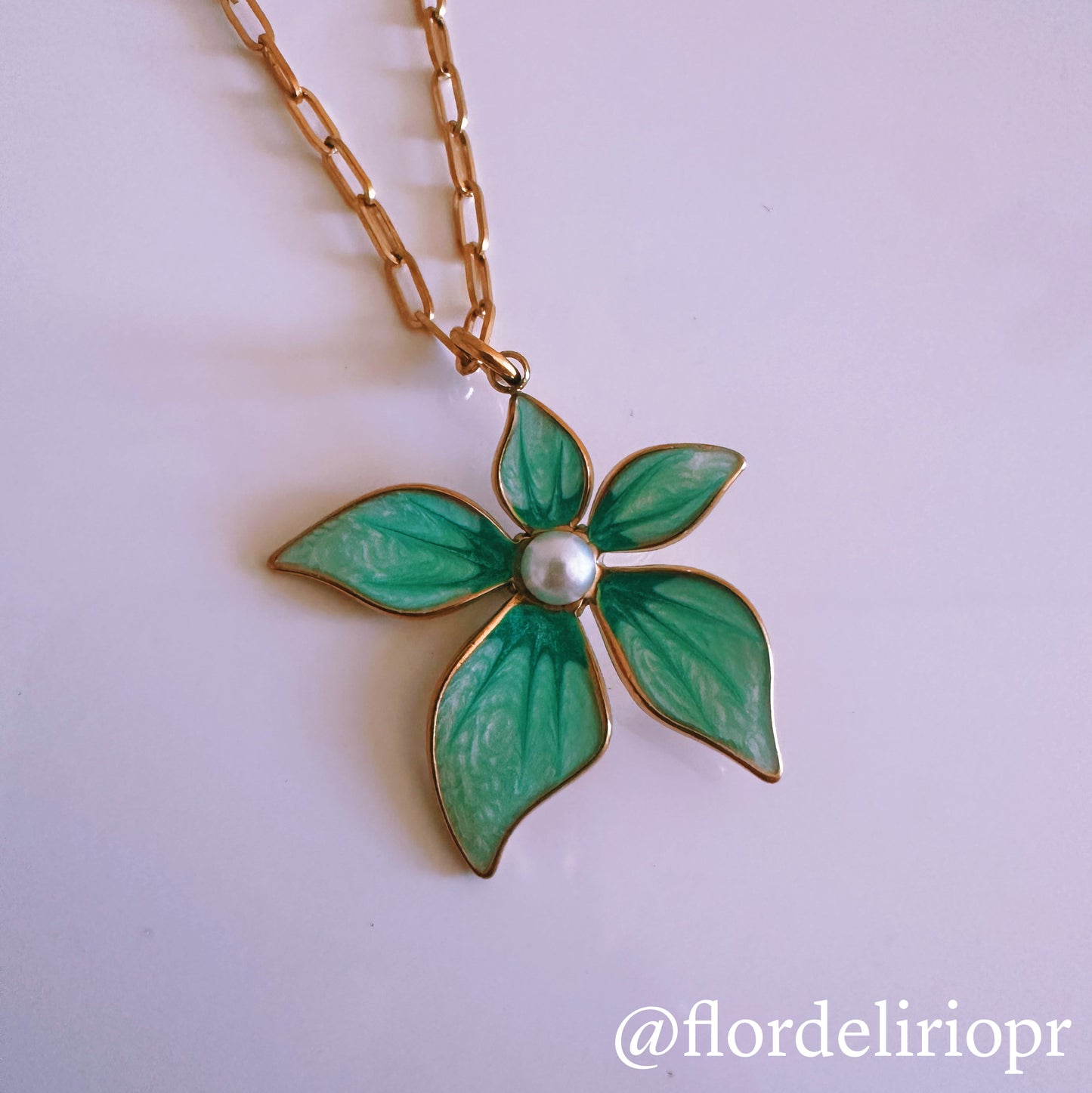 Florece necklace