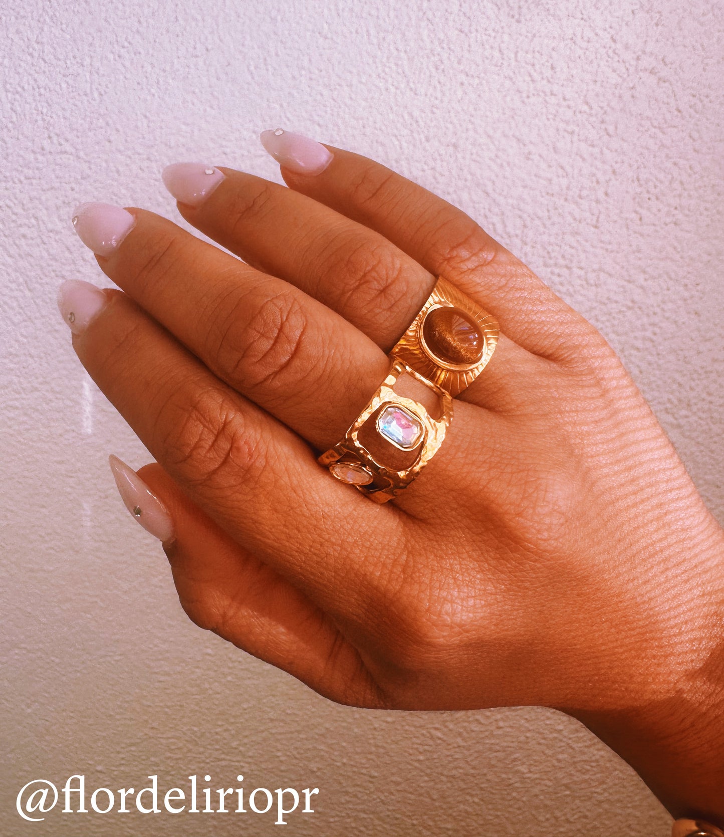 Dos diamantes ring