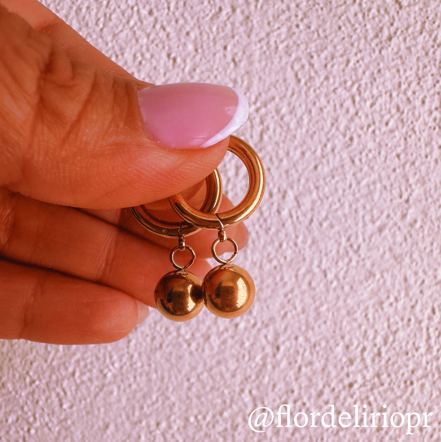 La bomba earrings