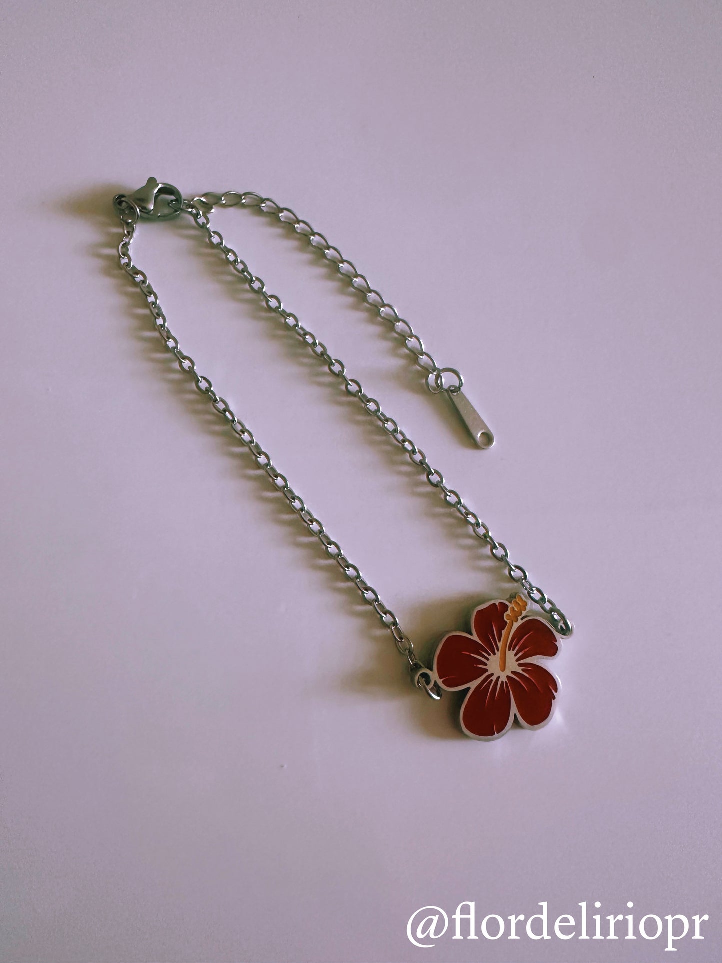 Red Flor de Maga bracelet