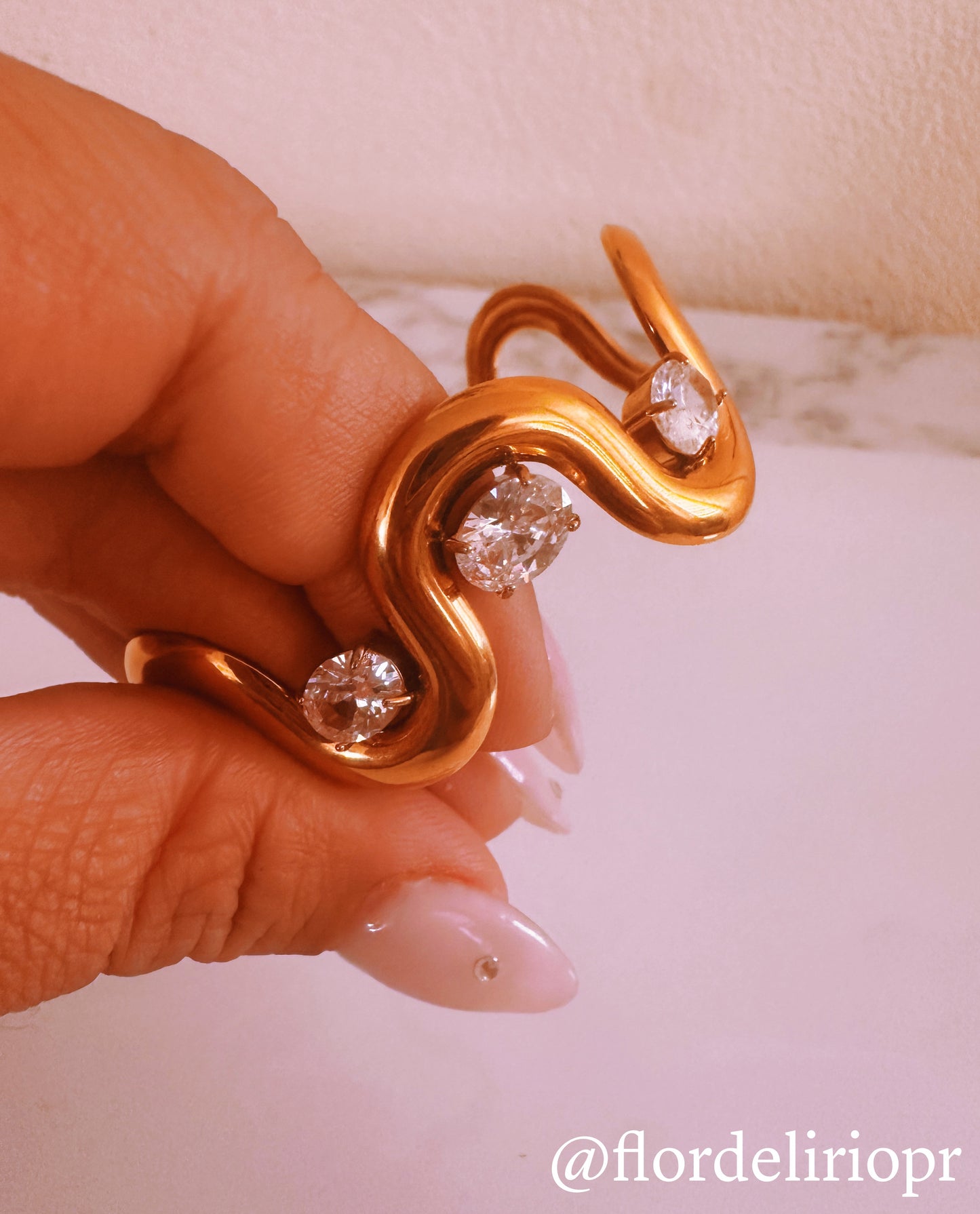 Zirconia wave cuff