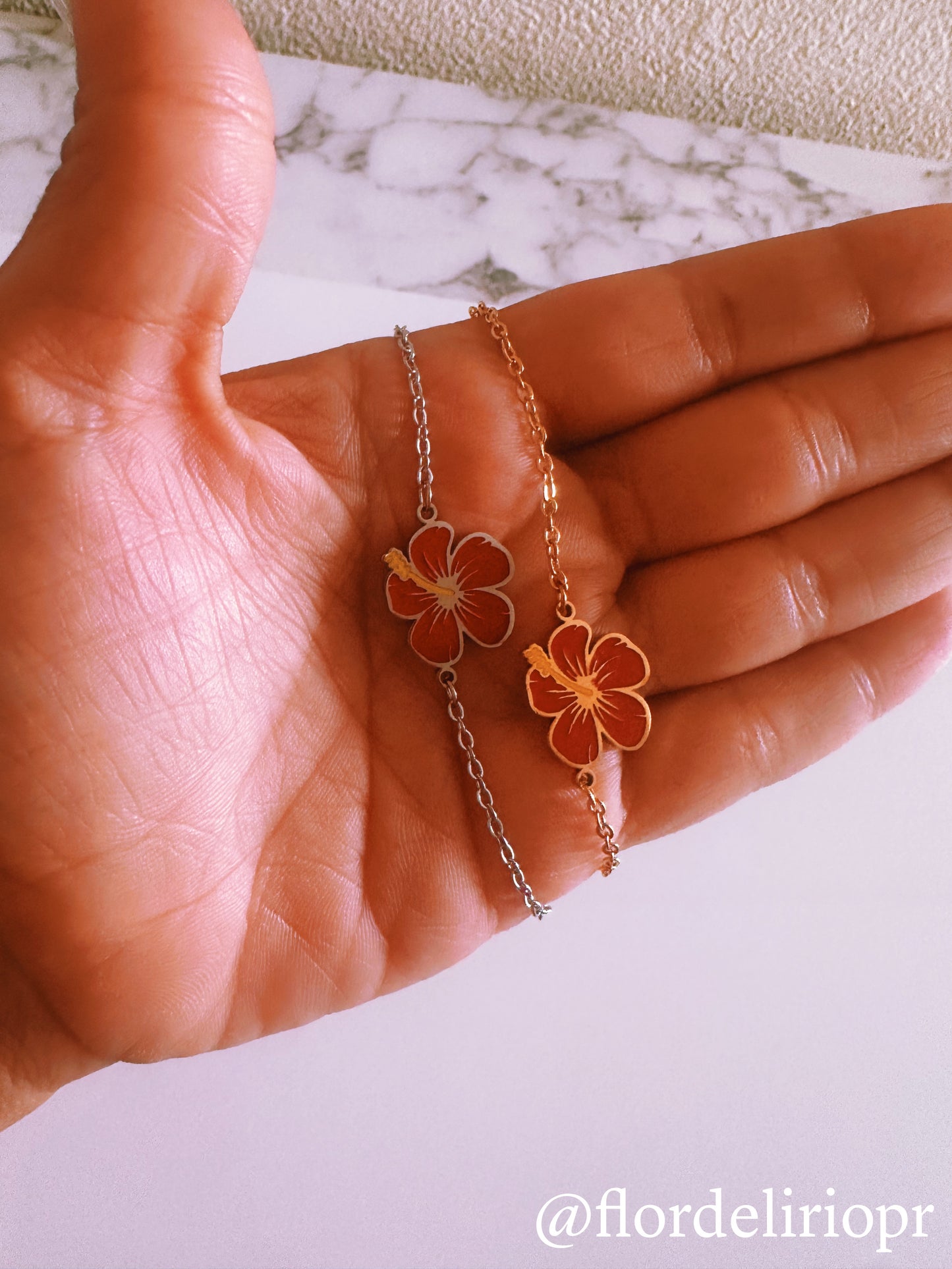 Red Flor de Maga bracelet