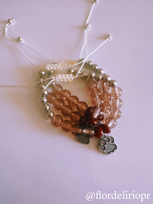 Vintage paw macrame bracelet