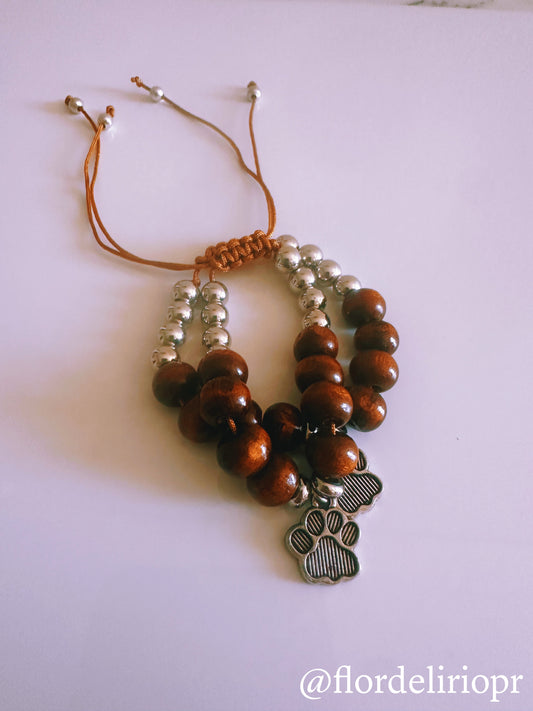 Vintage paw macrame bracelet