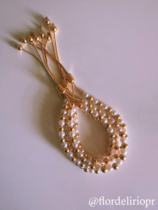 White and gold bracelet