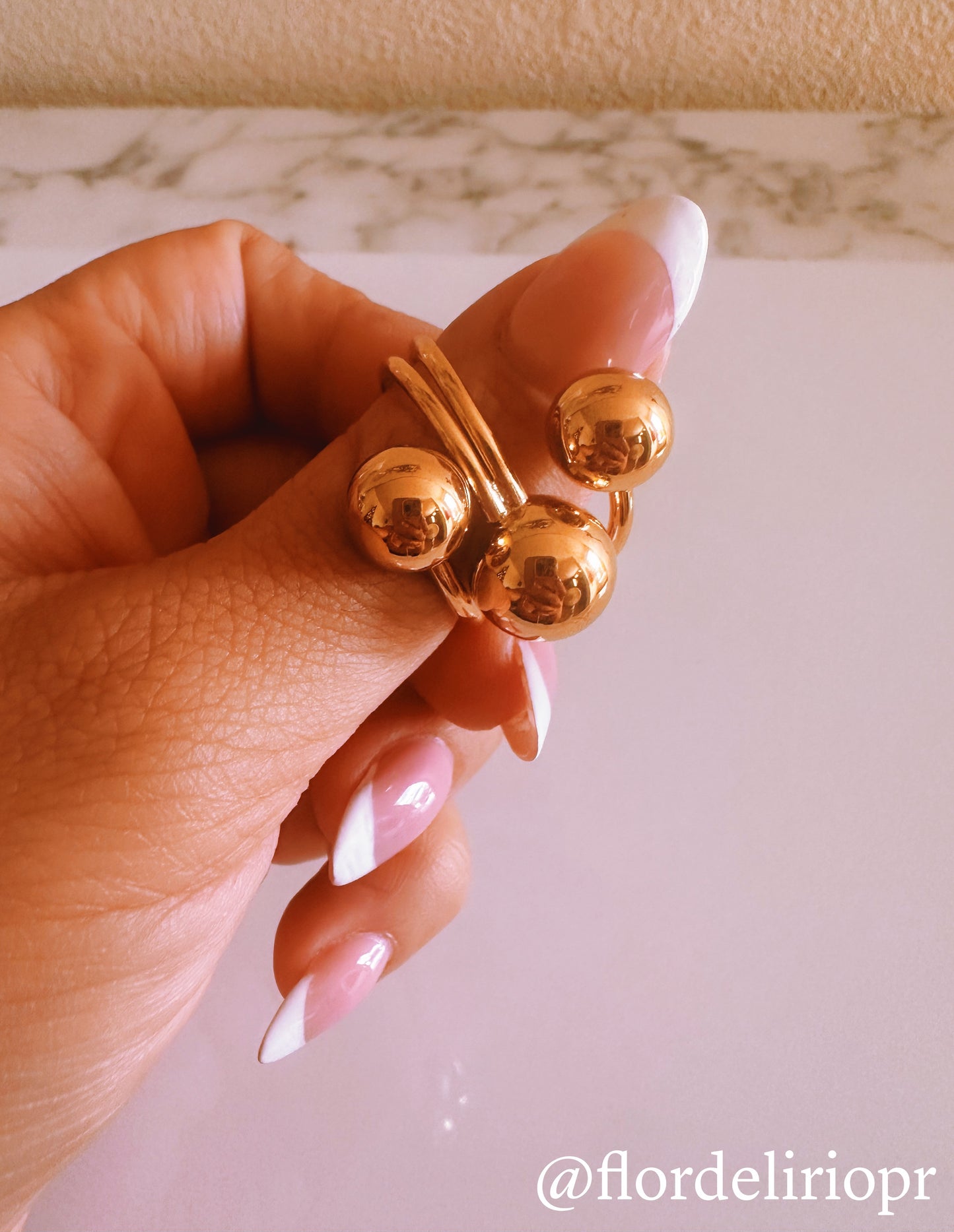 Triple dots ring