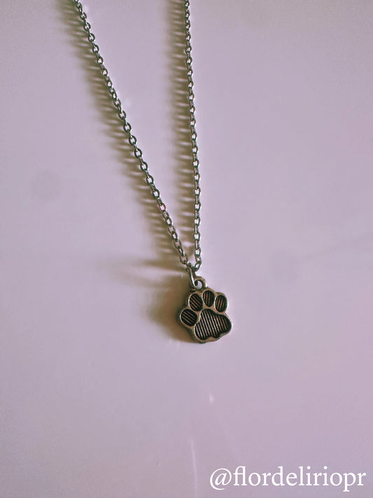 Vintage paw necklace