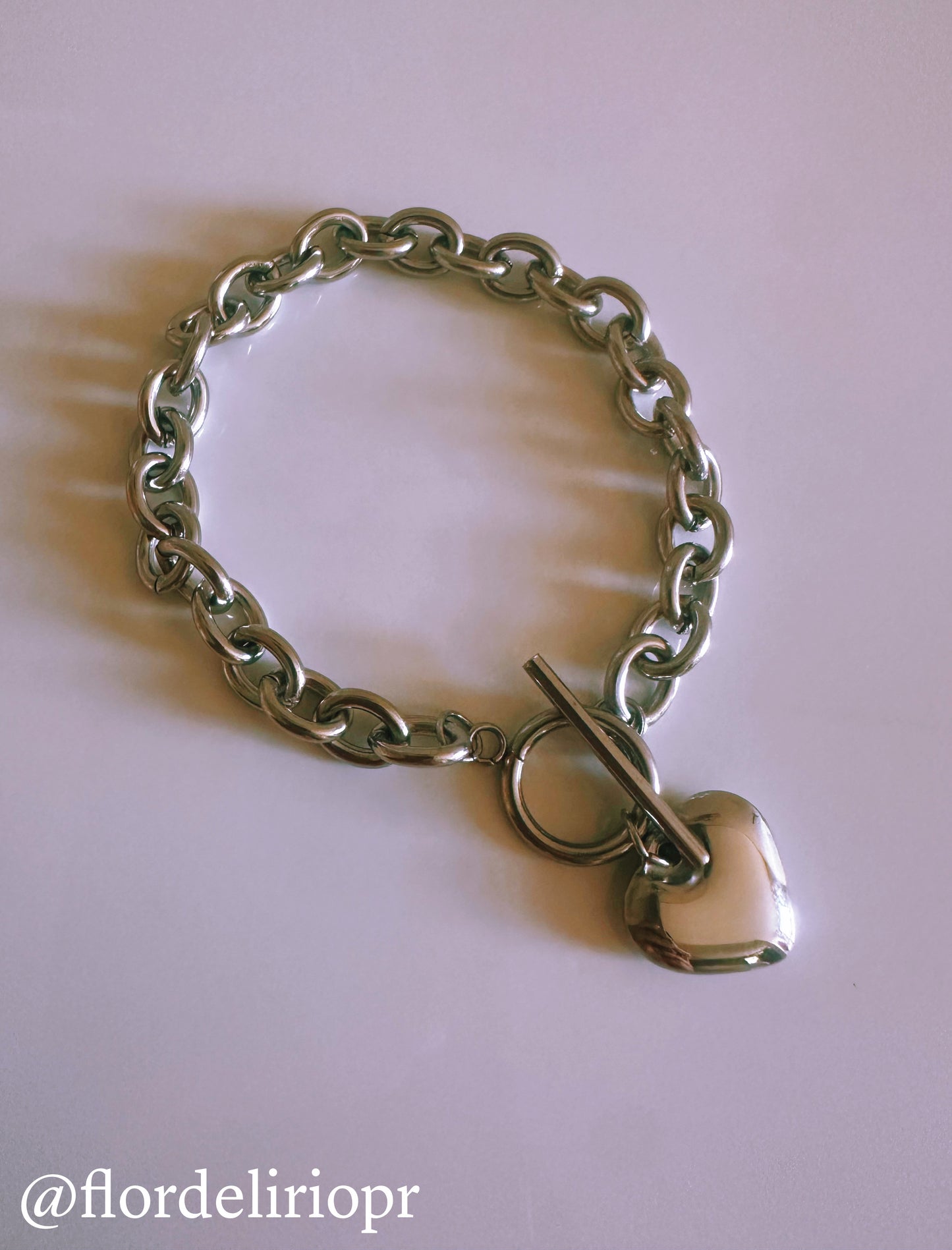 Heart charm linked bracelet