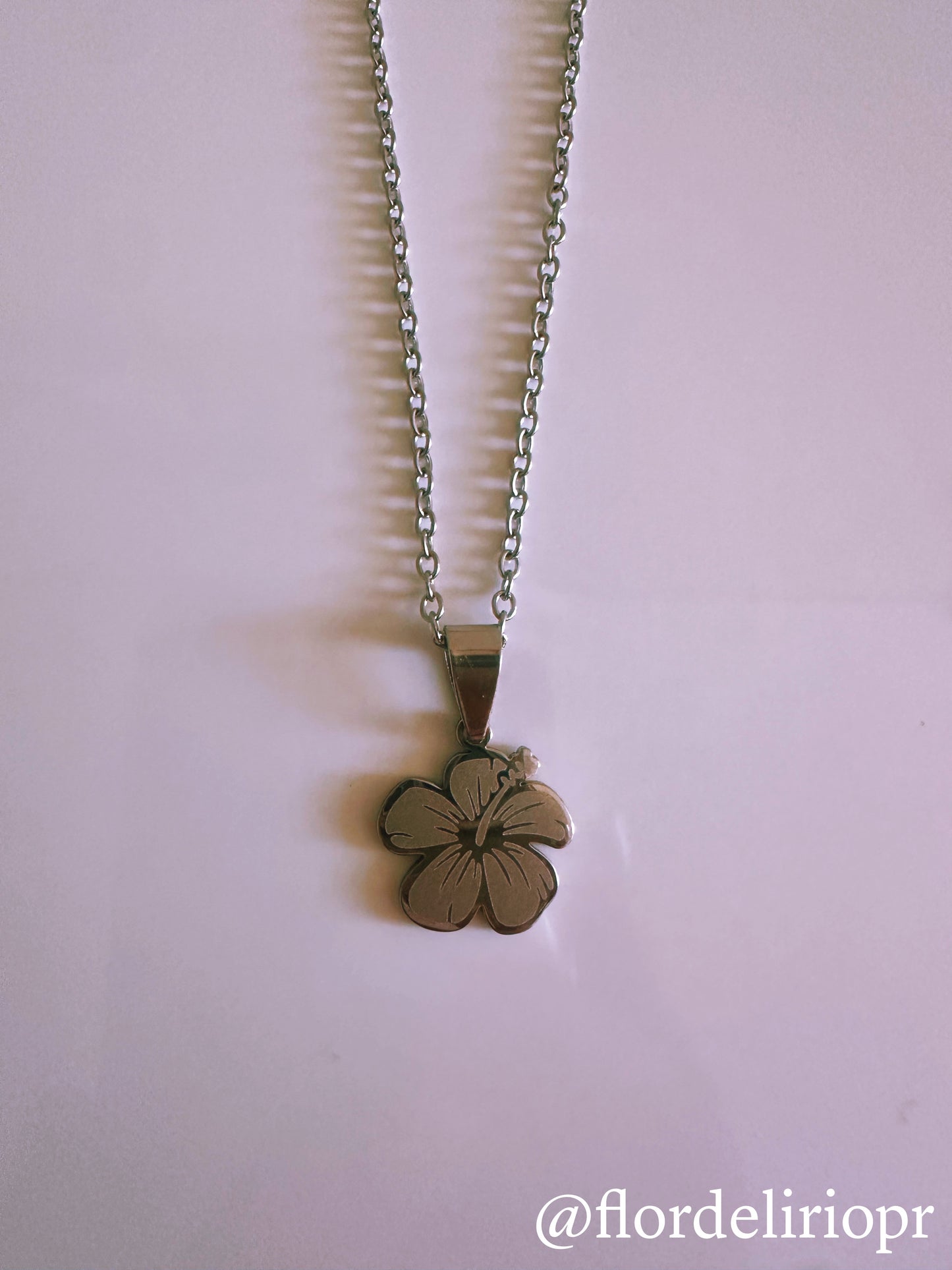 Flor de Maga necklace